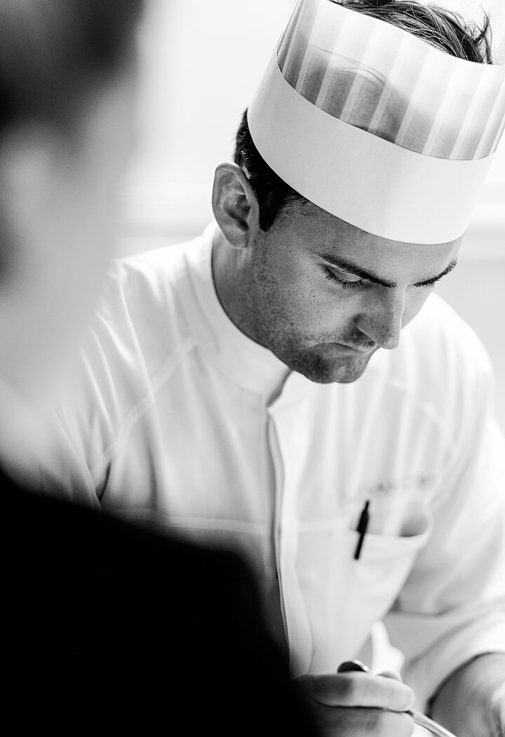 Contacteer ons Hof van Cleve